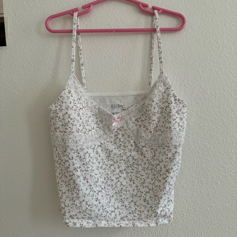 New White Floral Tank Top with Lace and Bow